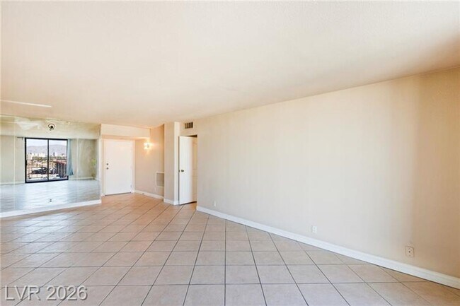 Building Photo - 3930 University Center Dr