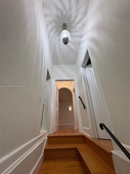 Building Photo - 3240 Morris Ln