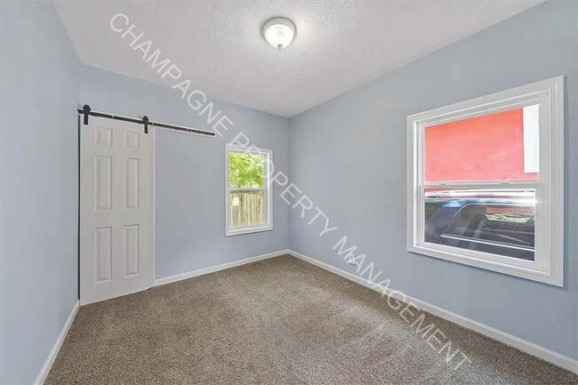 Building Photo - Updated Home in KC! - February Rent Promot...