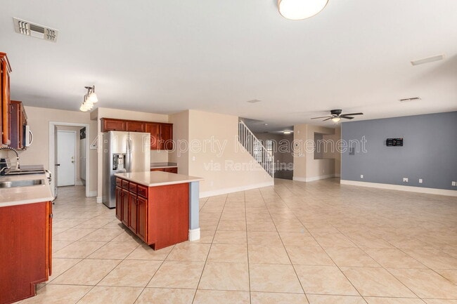 Building Photo - 3748 E Betsy Ln