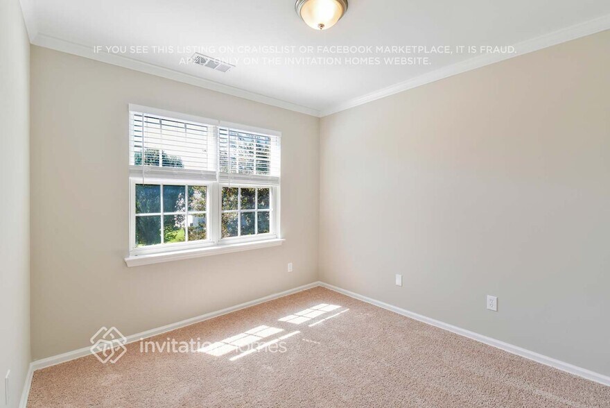 Building Photo - 9620 Forest Path Dr