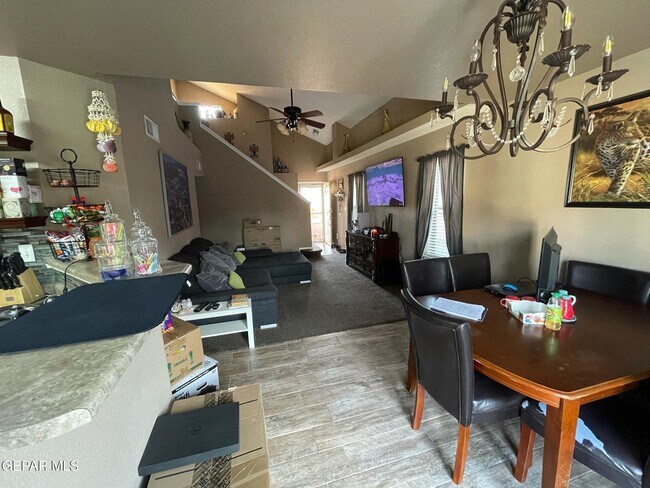 Building Photo - 11749 Mesquite Miel Dr