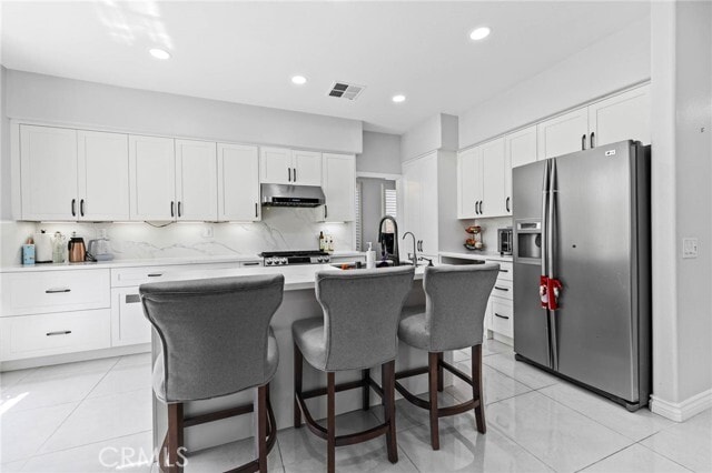 Building Photo - 15881 Madelyn Ct