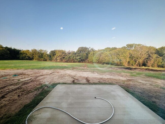 Building Photo - 1110 Tennison Rd