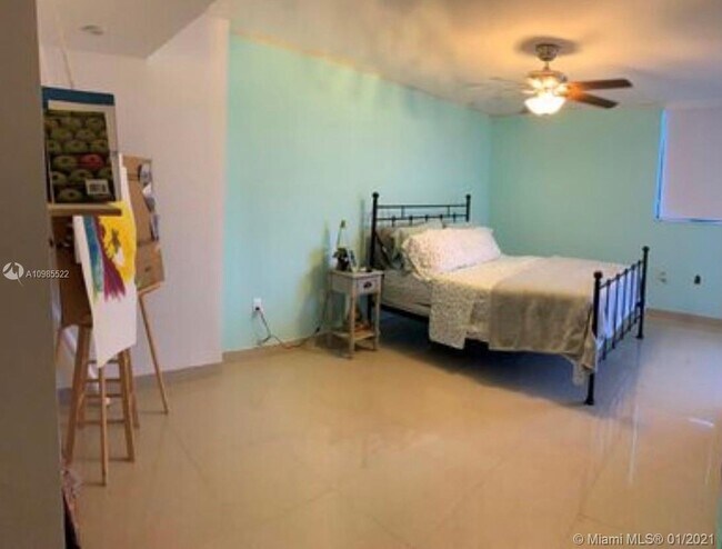 Building Photo - 6820 Indian Creek Dr