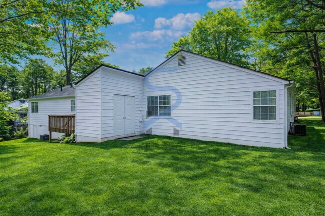 Building Photo - Peaceful 2BR Gem in a Quiet South Atlanta Neighborhood