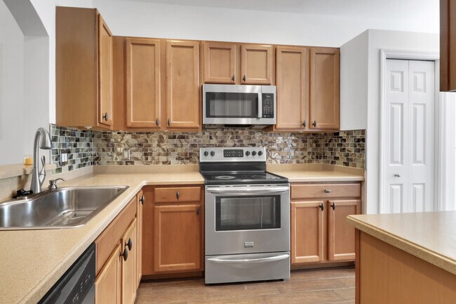 Building Photo - 14130 Winchester Ct