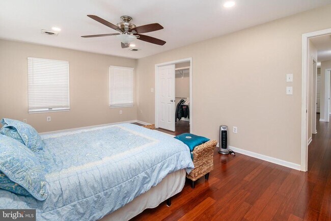 Building Photo - 5444 E Nithsdale Dr