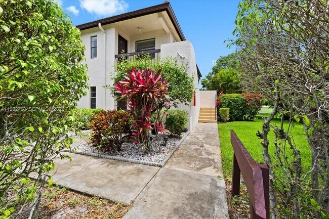 Building Photo - 7944 Eastlake Dr