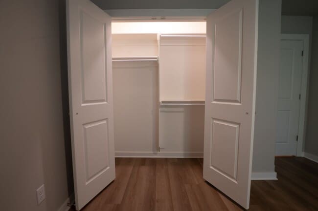 Building Photo - 1231 N Pink Ter