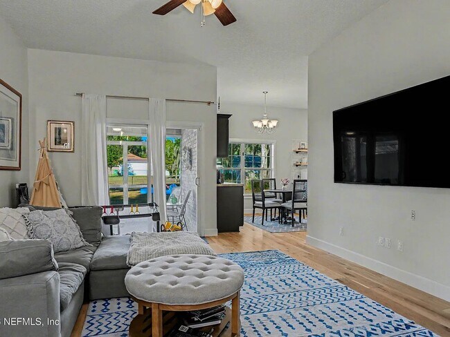 Building Photo - 87159 Chesapeake Ave