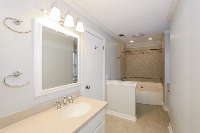 Building Photo - 4769 Maple Creek Ct