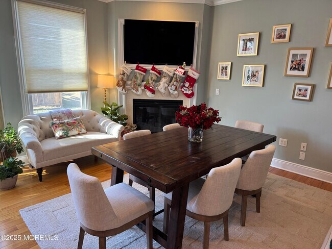 Building Photo - 8 Ave of Two Rivers