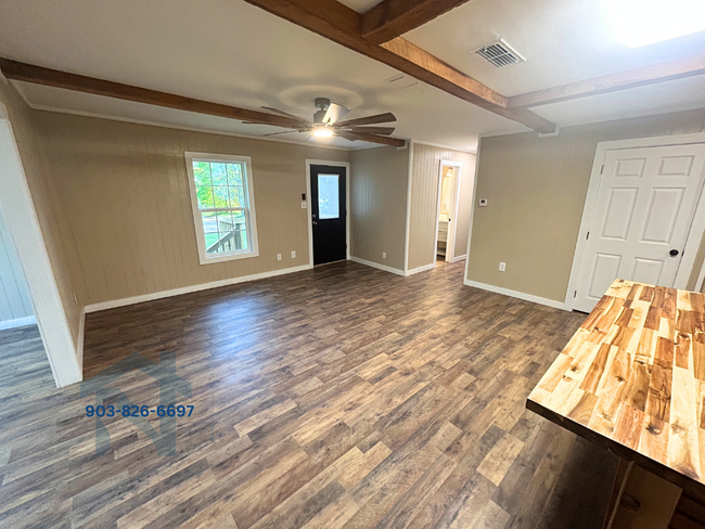 Building Photo - 57 County Rd 4465