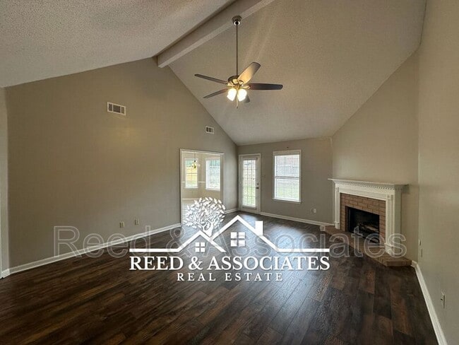 Building Photo - 3062 Valley Green Ln