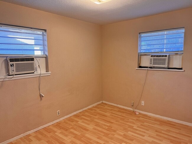 Building Photo - Affordable 3 Bed 1 Bath In Lynwood
