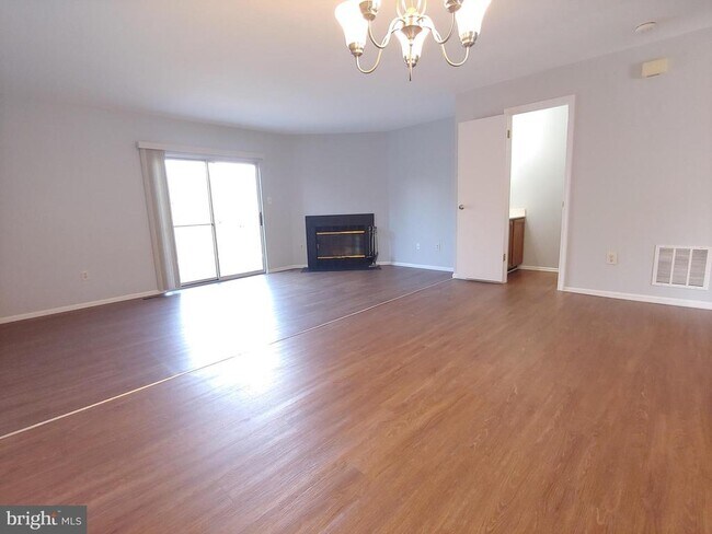 Building Photo - 2448 Winding Ridge Rd
