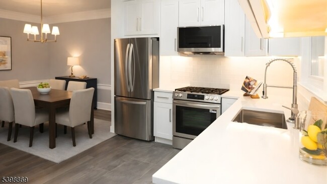 Building Photo - 65 Poe Ave