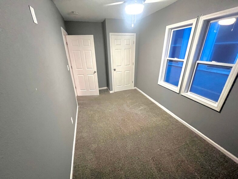 Building Photo - 2611 N Holton St