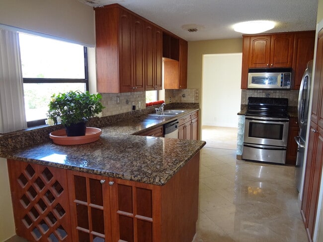 Building Photo - 22442 Sea Bass Dr