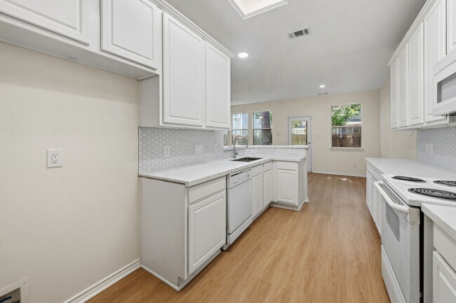 Building Photo - 17602 Bering Bridge Ln