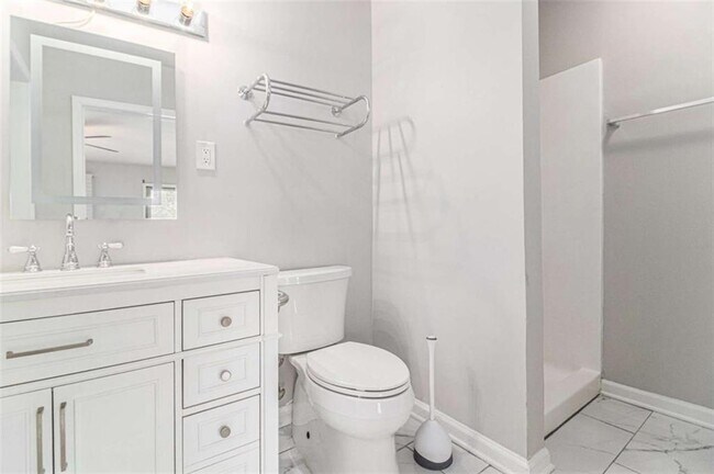 Building Photo - 187 Hamilton E Holmes Dr NW