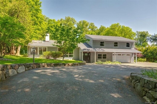 Primary Photo - 112 Old Mountain Rd