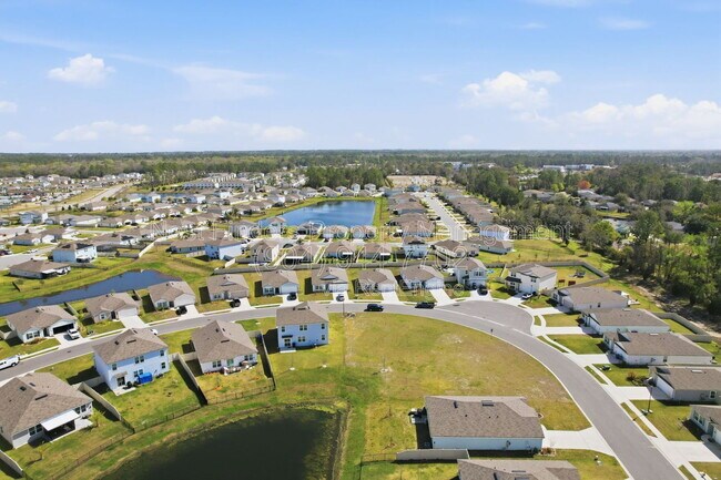 Building Photo - 190 Ardila Cir