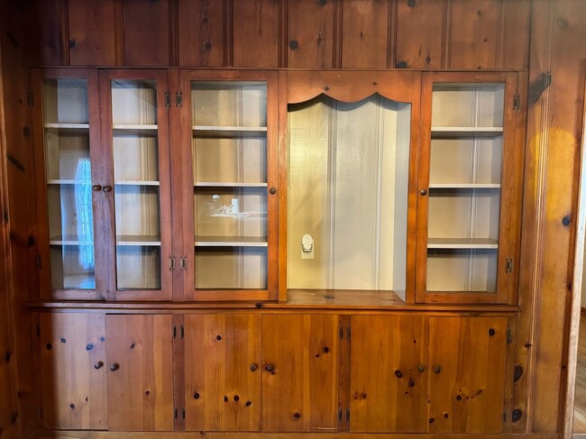 Built in China Cabinet - 4447 N Gloster St