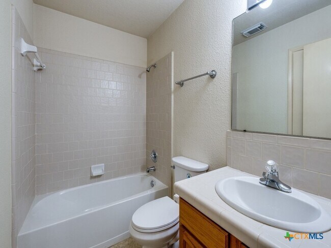 Building Photo - 510 Maricopa Dr