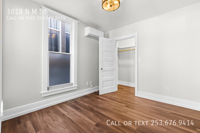 Building Photo - 1018 N M St