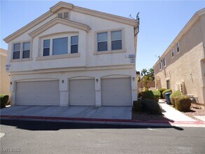 Building Photo - 9353 Leaping Deer Pl