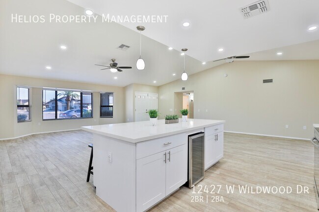 Building Photo - 12427 Wildwood Dr