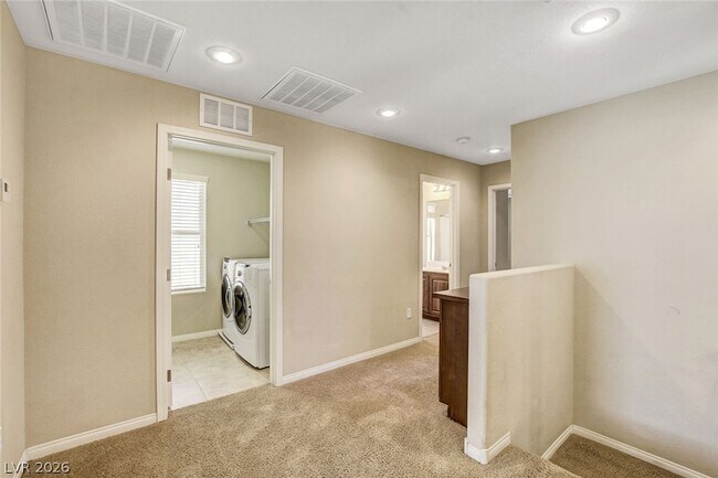 Building Photo - 9353 Black Wolf Ave