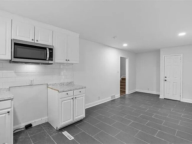 Building Photo - Earn Wealth While Leasing - Like a Homeowner - Lease to Own