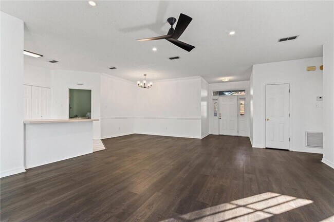 Building Photo - 1263 Smithfield Rd E