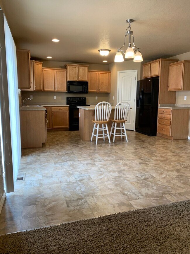 Building Photo - 1004 Diamond Rim Dr