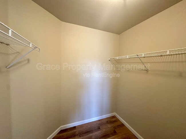 Building Photo - 12764 Ironstone Way