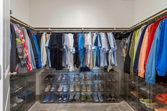 Building Photo - 121 Rubrum Rd