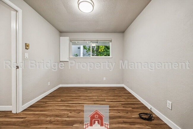 Building Photo - 3440 SE 8th Ave