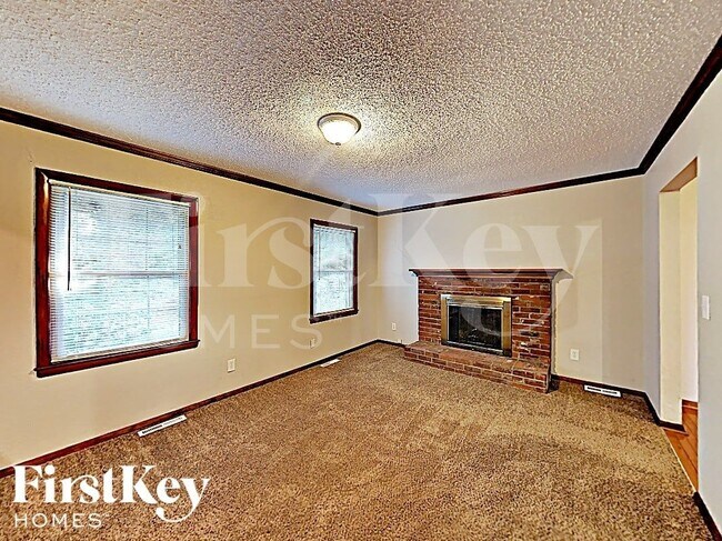 Building Photo - 11807 Fuller Ave