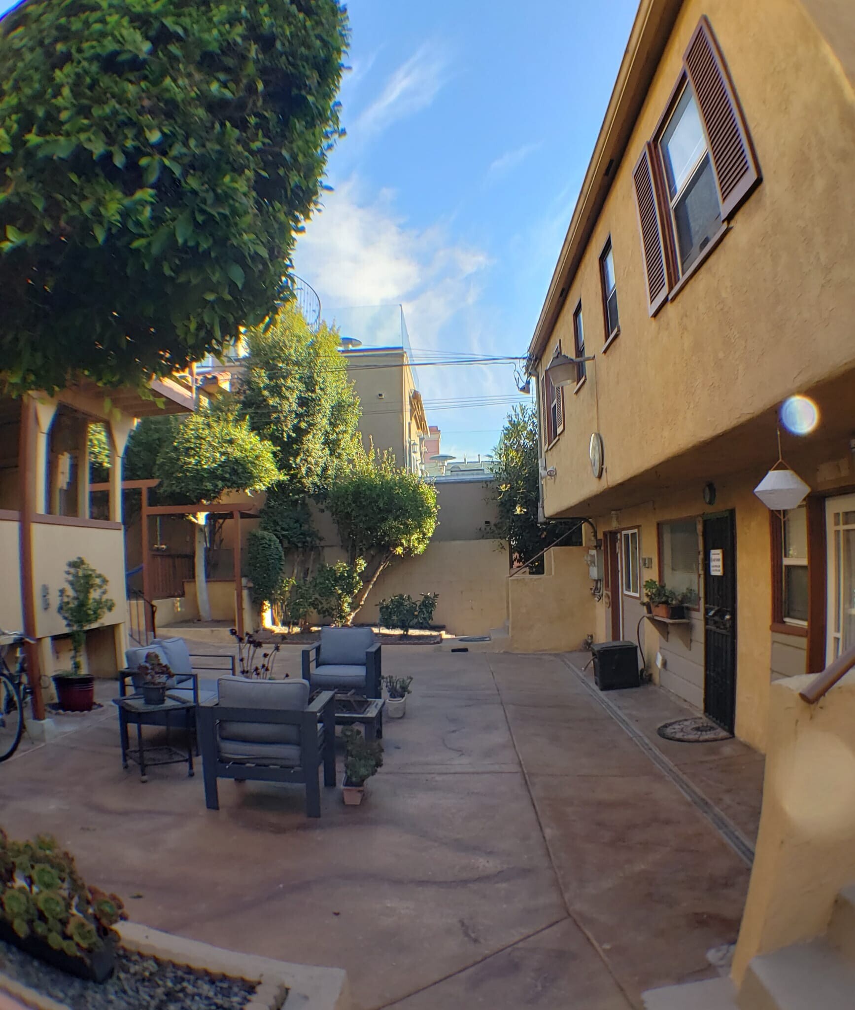 Building Photo - 2950 Columbia St