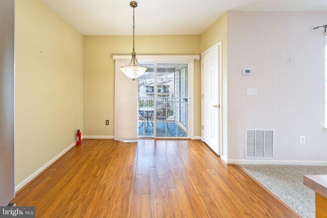 Building Photo - 1605 Potomac Greens Dr