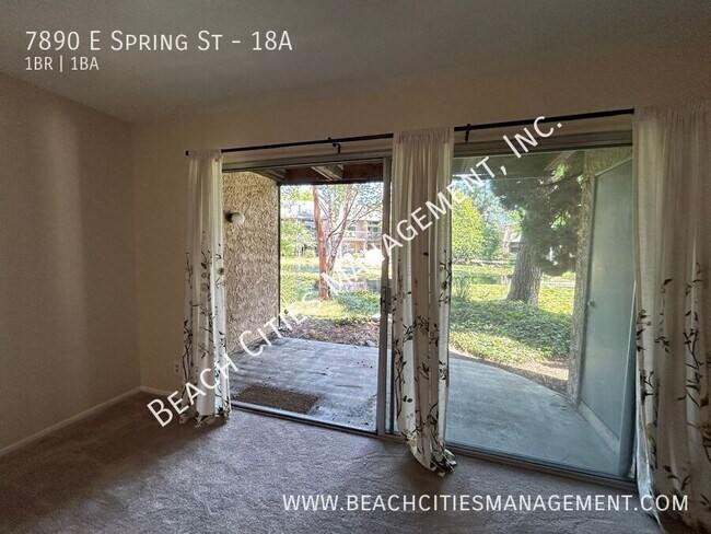 Building Photo - 7890 E Spring St