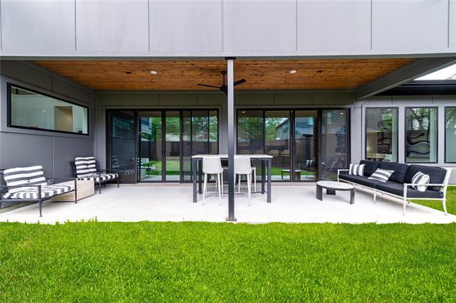 Building Photo - 9753 Mixon Dr