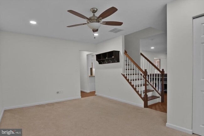 Building Photo - 110 E Partridge Ln