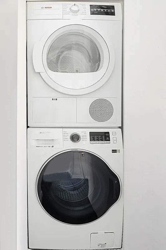 Building Photo - 114 Ridge St