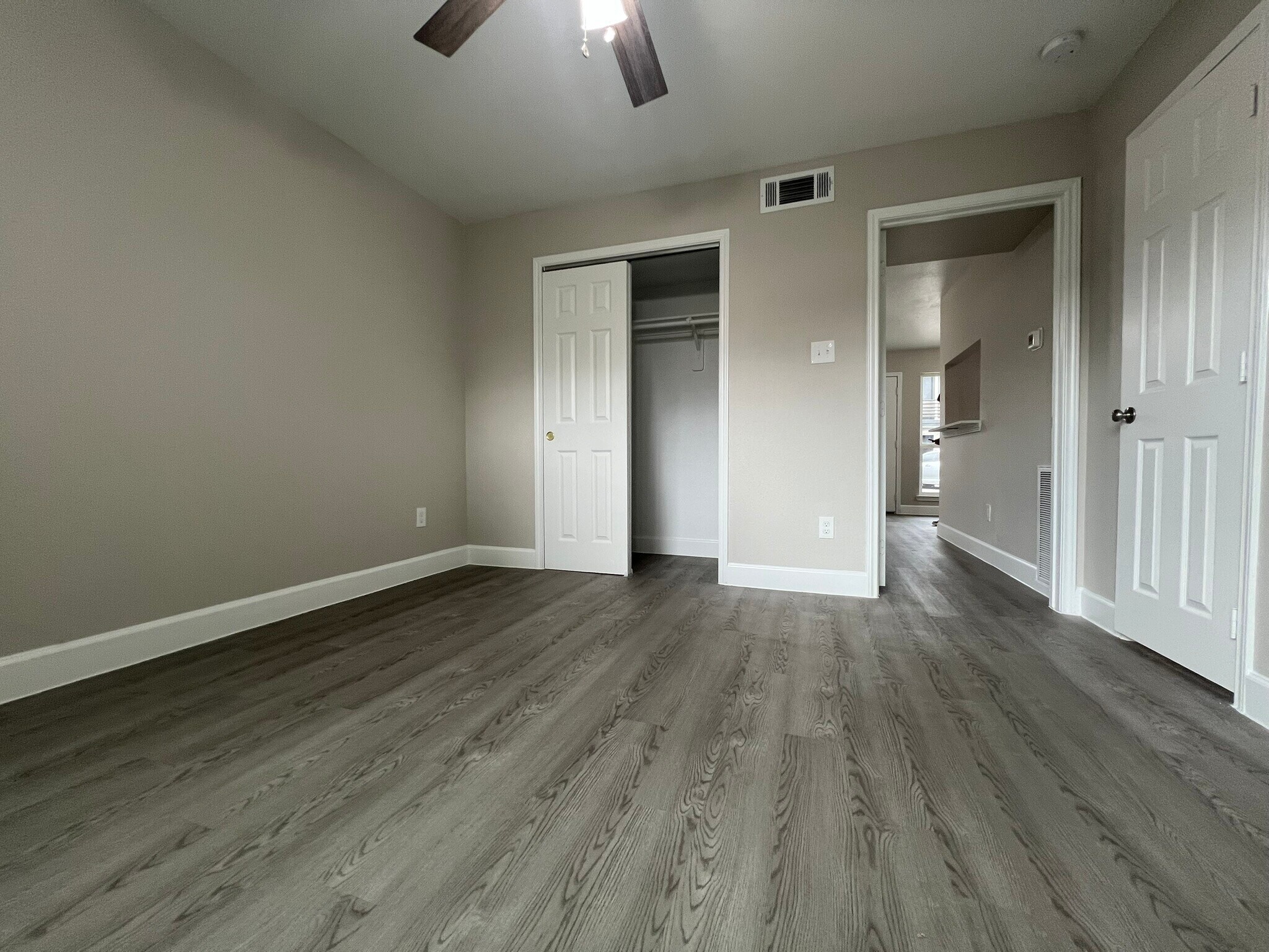 Building Photo - 3305 Red Bluff Rd