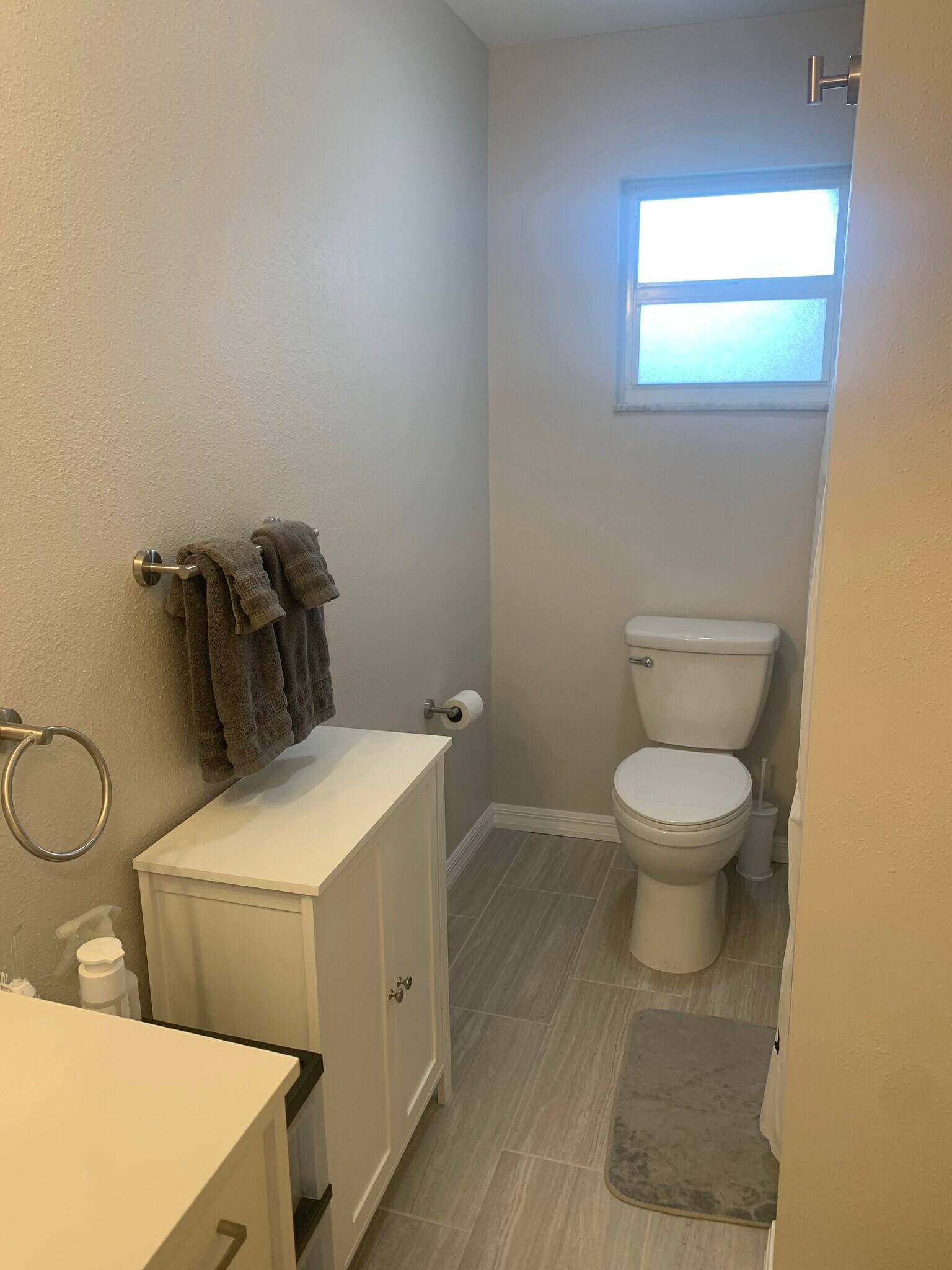 bathroom - 1937 Collier Ave