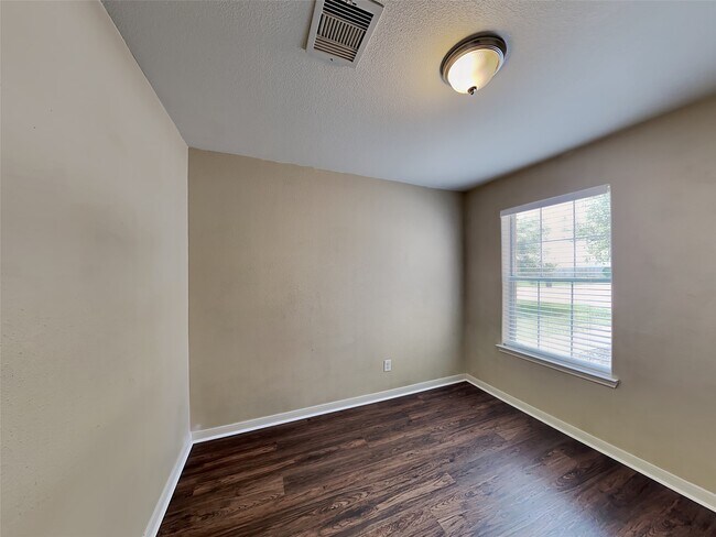 Building Photo - 4615 Snowdrop Ct